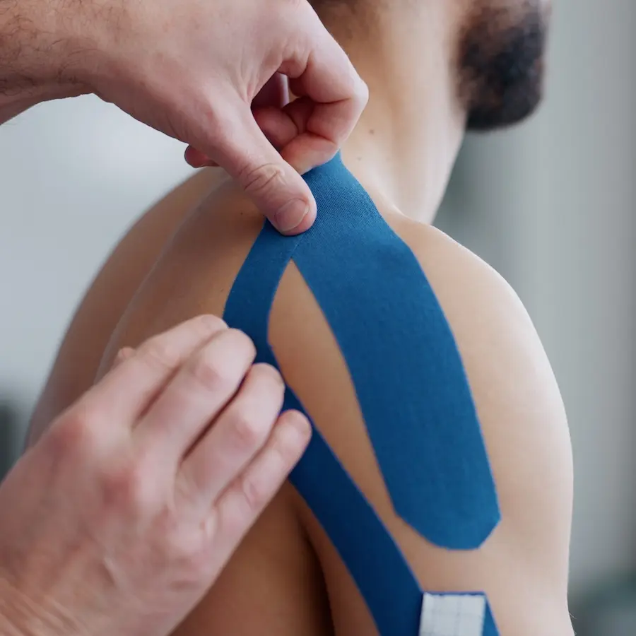 Sesión de fisioterapia y descarga muscular en nuestro centro de Montcada